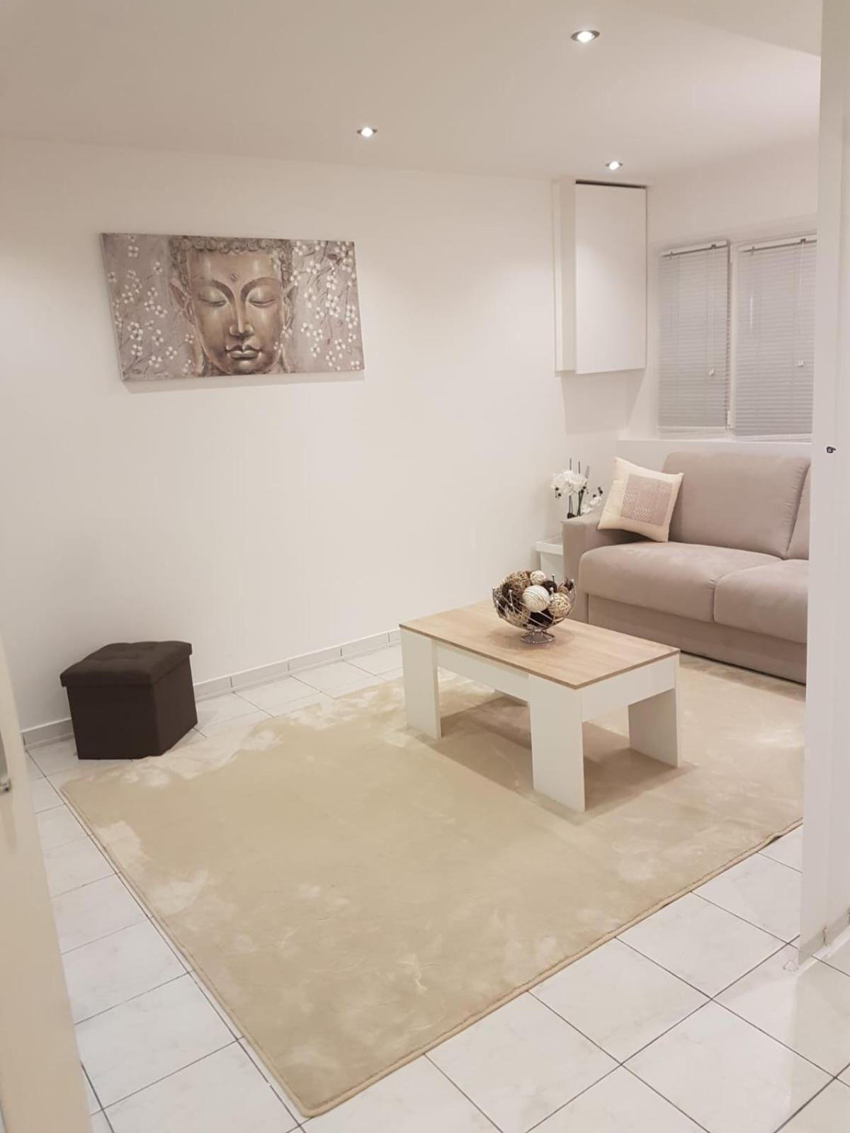 Luxurious Center Five Minutes From Apartamento *
